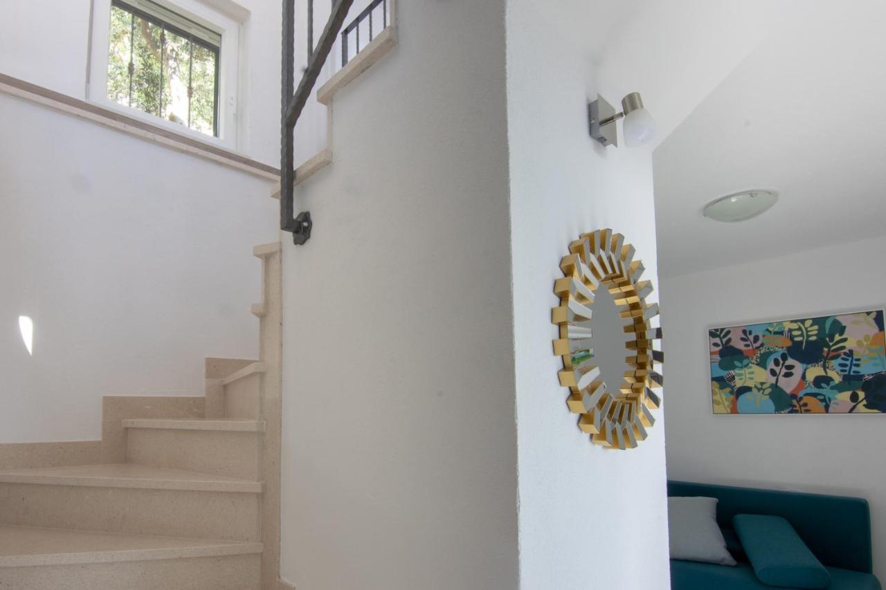 Villa Pelargonia Makarska Exteriör bild
